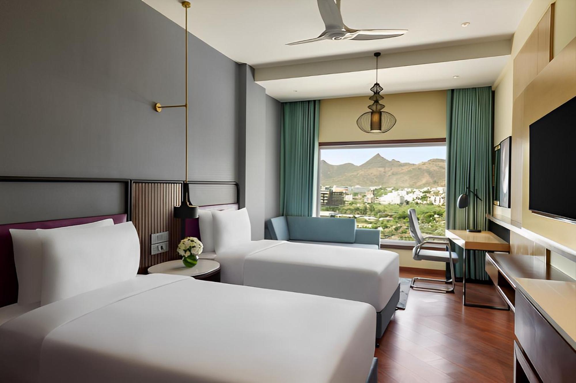 Ramada Encore By Wyndham Udaipur Roopnagar 외부 사진